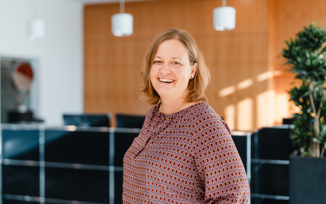 Dr. Bettina Gathmann